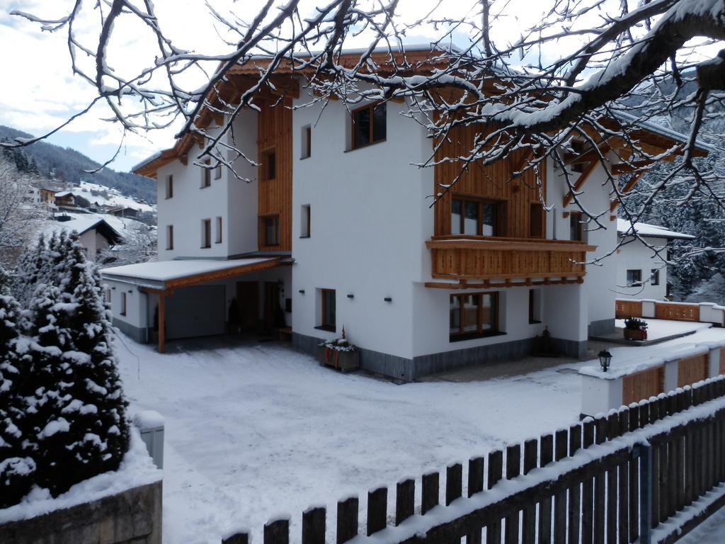 Апартаменты Haus Alpenflora Флирш Экстерьер фото